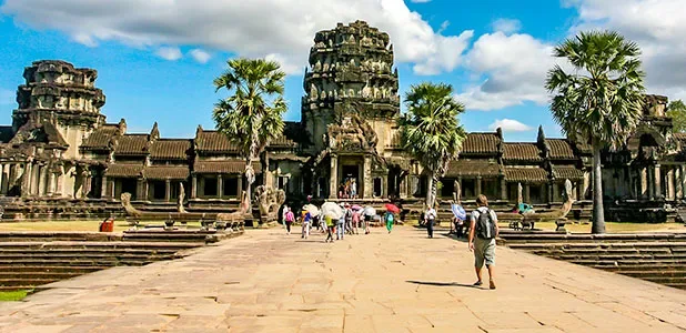 5 Days Siem Reap Tours in Cambodia with Angkor Wat
