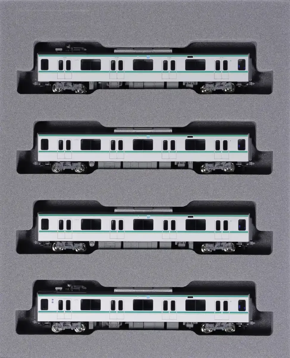 KATO N Gauge Tokyo Metro Chiyoda Line 16000 Series Model Train 4-Car Set