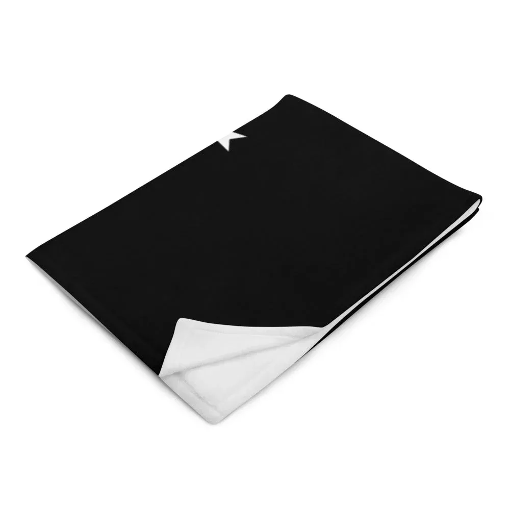 G Pen Throw Blanket - Image 2